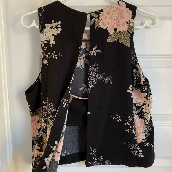 Summer blouse - Picture 4 of 4